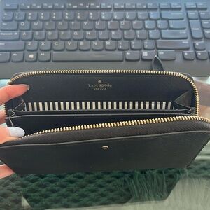 Kate spade wrist wallet